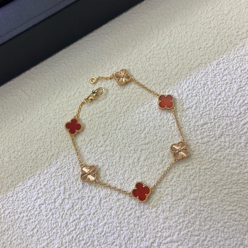 [Loco ]CLOVER 6 MOTIF RED AGATE LASER BRACELET