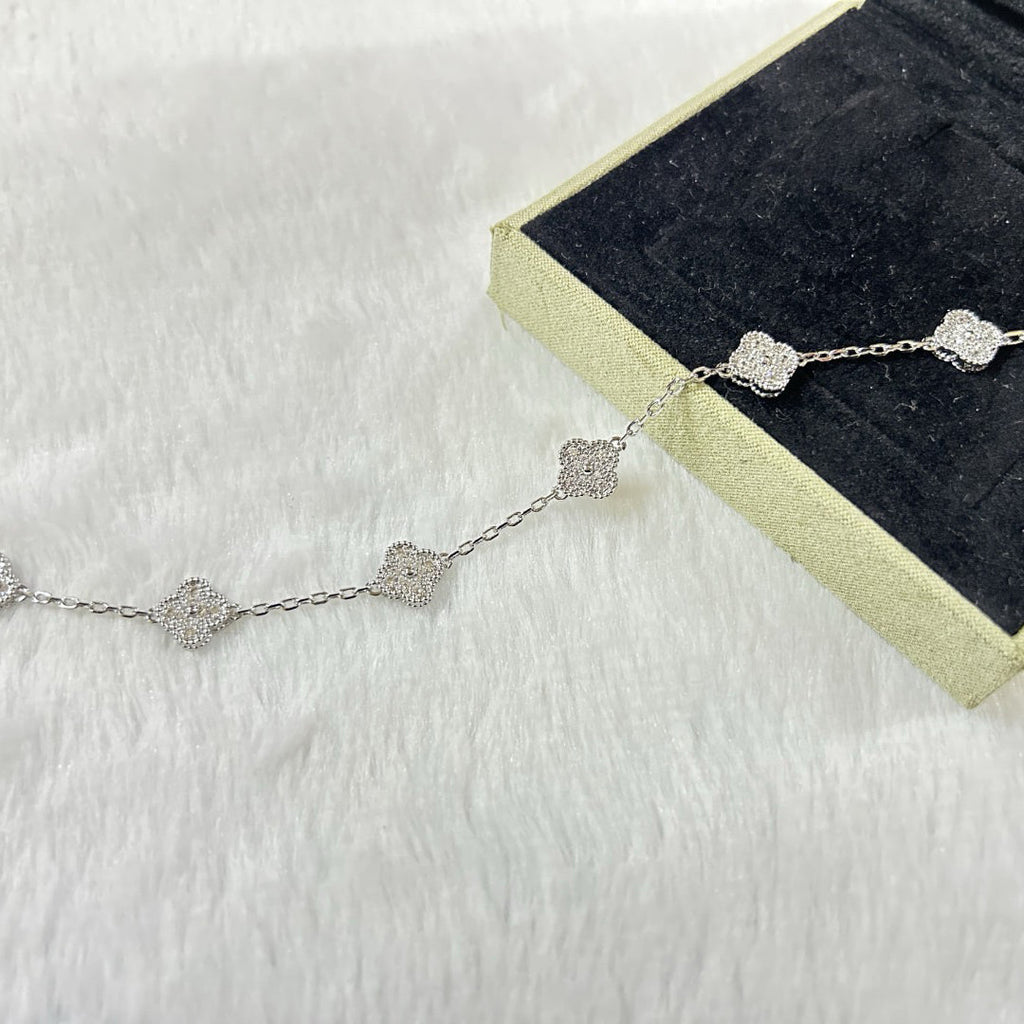 [Loco ]New CLOVER 6 MOTIF DIAMOND BRACELET