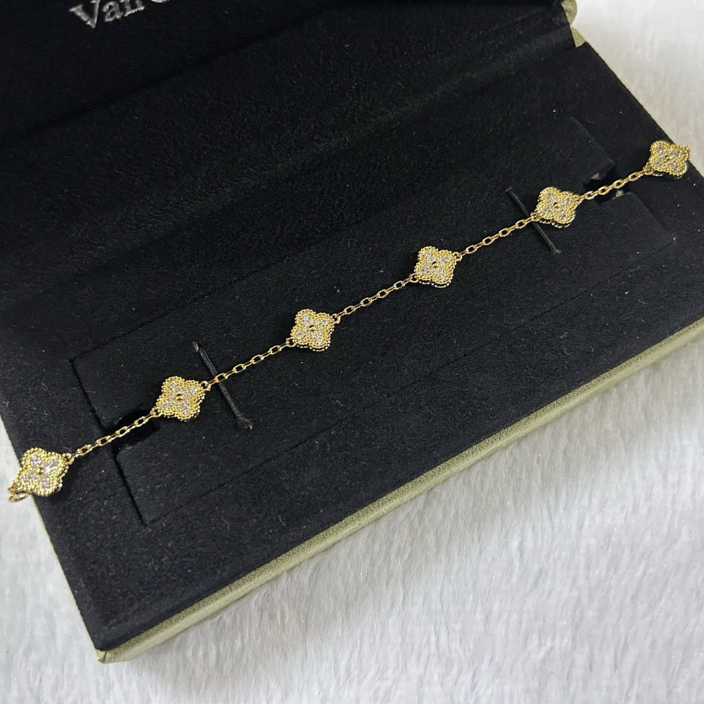 [Loco ]New CLOVER 6 MOTIF DIAMOND BRACELET