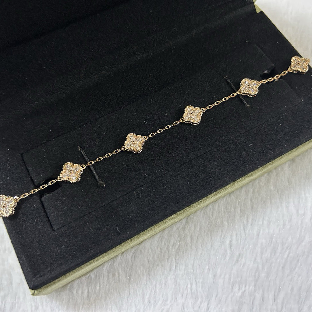 [Loco ]New CLOVER 6 MOTIF DIAMOND BRACELET