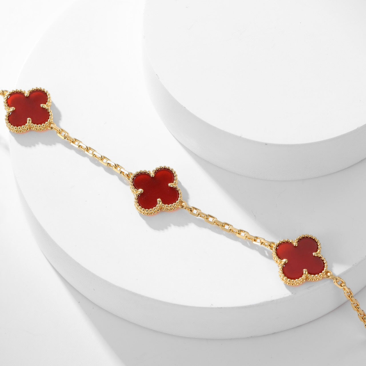 Loco CLOVER 10 MOTIFS CARNELIAN NECKLACE