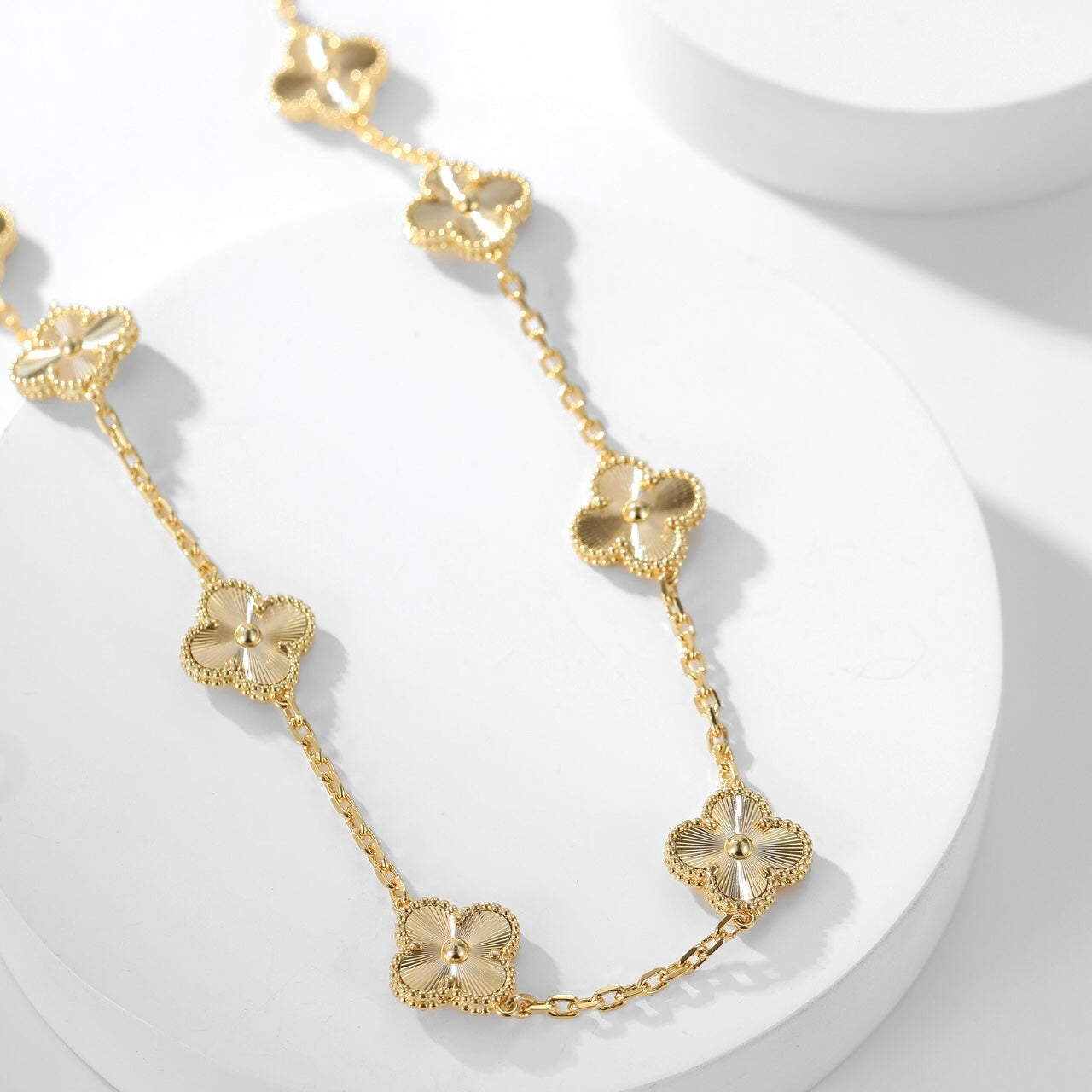 Loco CLOVER 10 MOTIFS LASER NECKLACE
