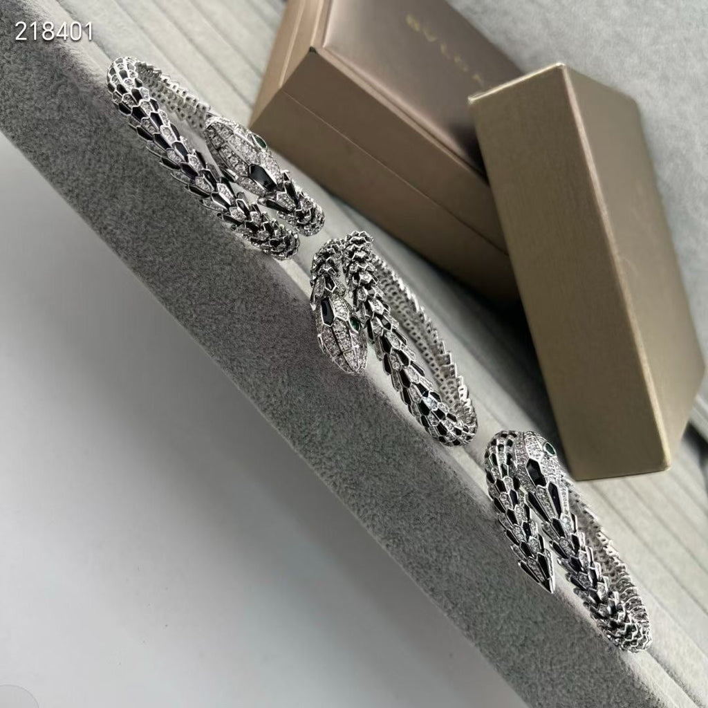 [Loco ] EW OBSIDIAN & DIAMOND SERPENT BRACELET