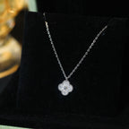 Loco CLOVER MINI 9.5MM PENDANT DIAMOND NECKLACE