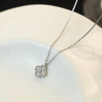 Loco CLOVER MINI 9.5MM PENDANT DIAMOND NECKLACE