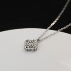 Loco CLOVER MINI 9.5MM PENDANT DIAMOND NECKLACE