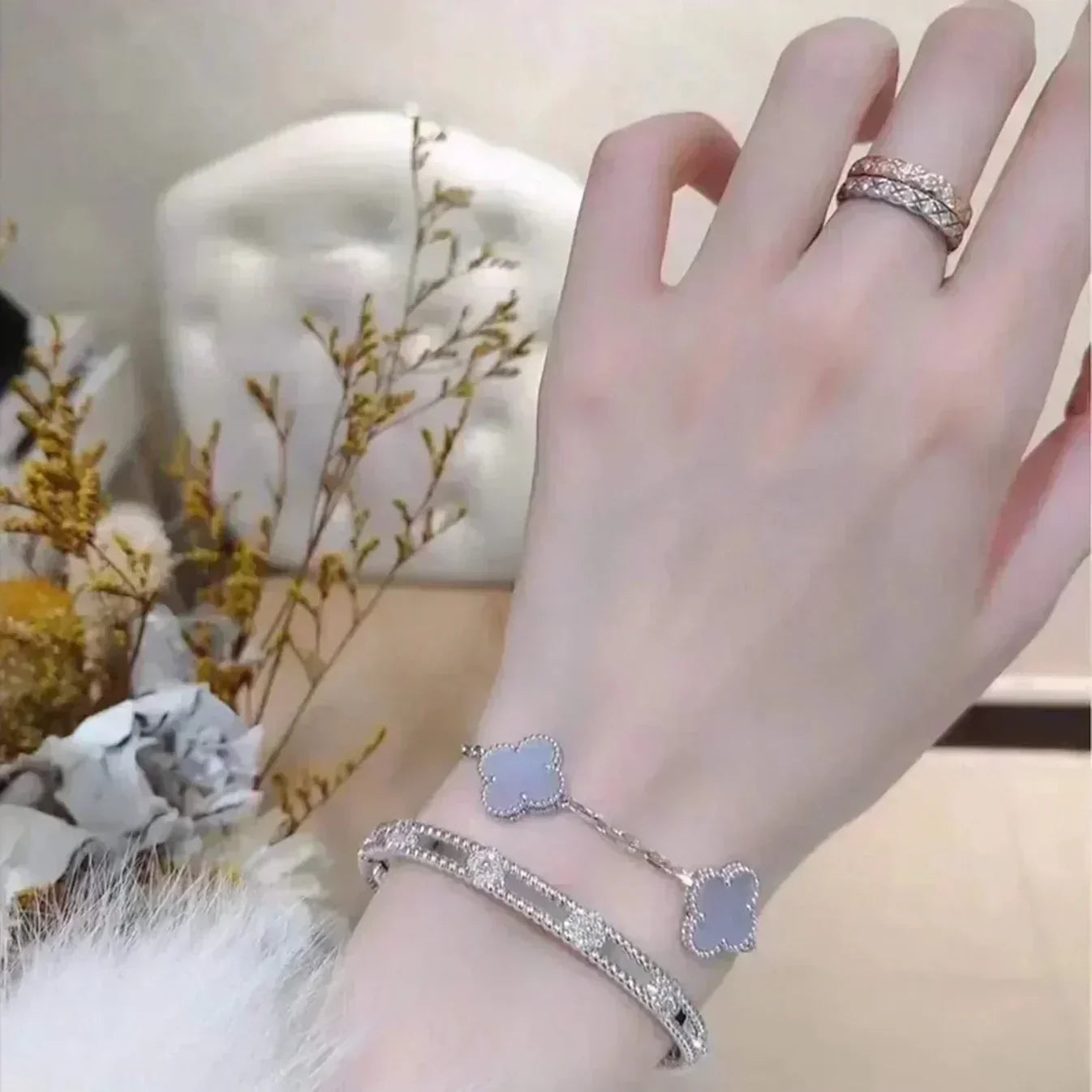 [Loco ]New  CLOVER 5 MOTIF PURPLE CHALCEDONY BRACELET COLLECTION
