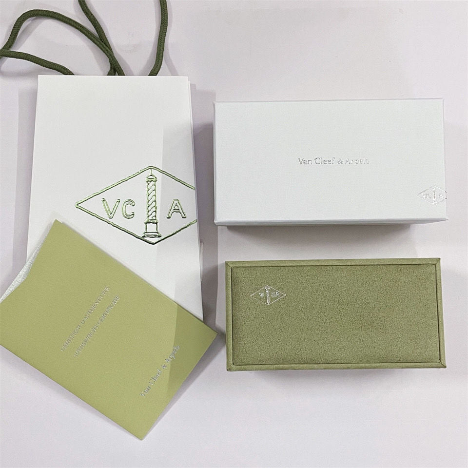 Loco VA CLOVER BRACELET NECKLACE RING BOX GIFT BAG