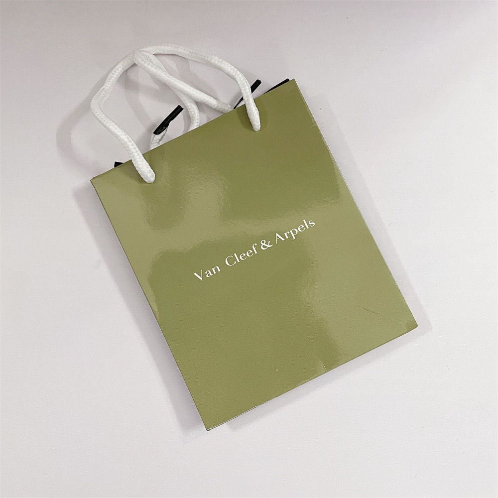 Loco VA CLOVER BRACELET NECKLACE RING BOX GIFT BAG