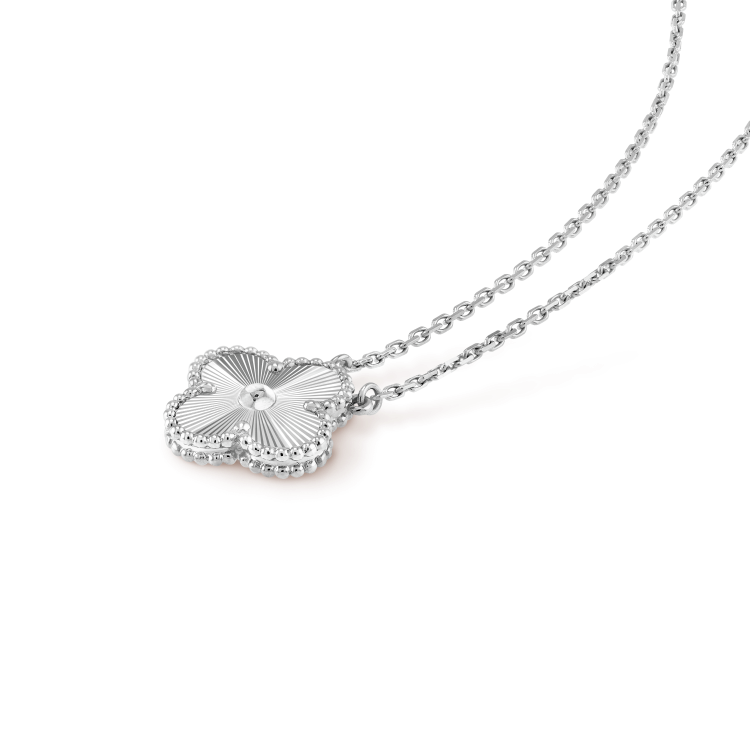 Loco CLOVER 15MM LASER NECKLACE SILVER