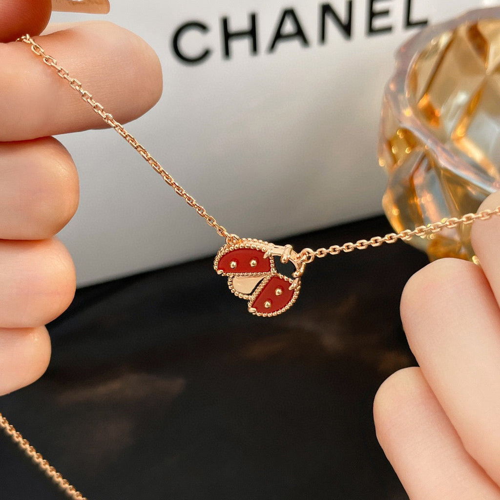 Loco LUCKY  CARNELIANS LADYBUG NECKLACE