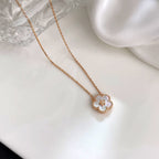 Loco LUCKY  WHITE MOP  PLUM BLOSSOM NECKLACE
