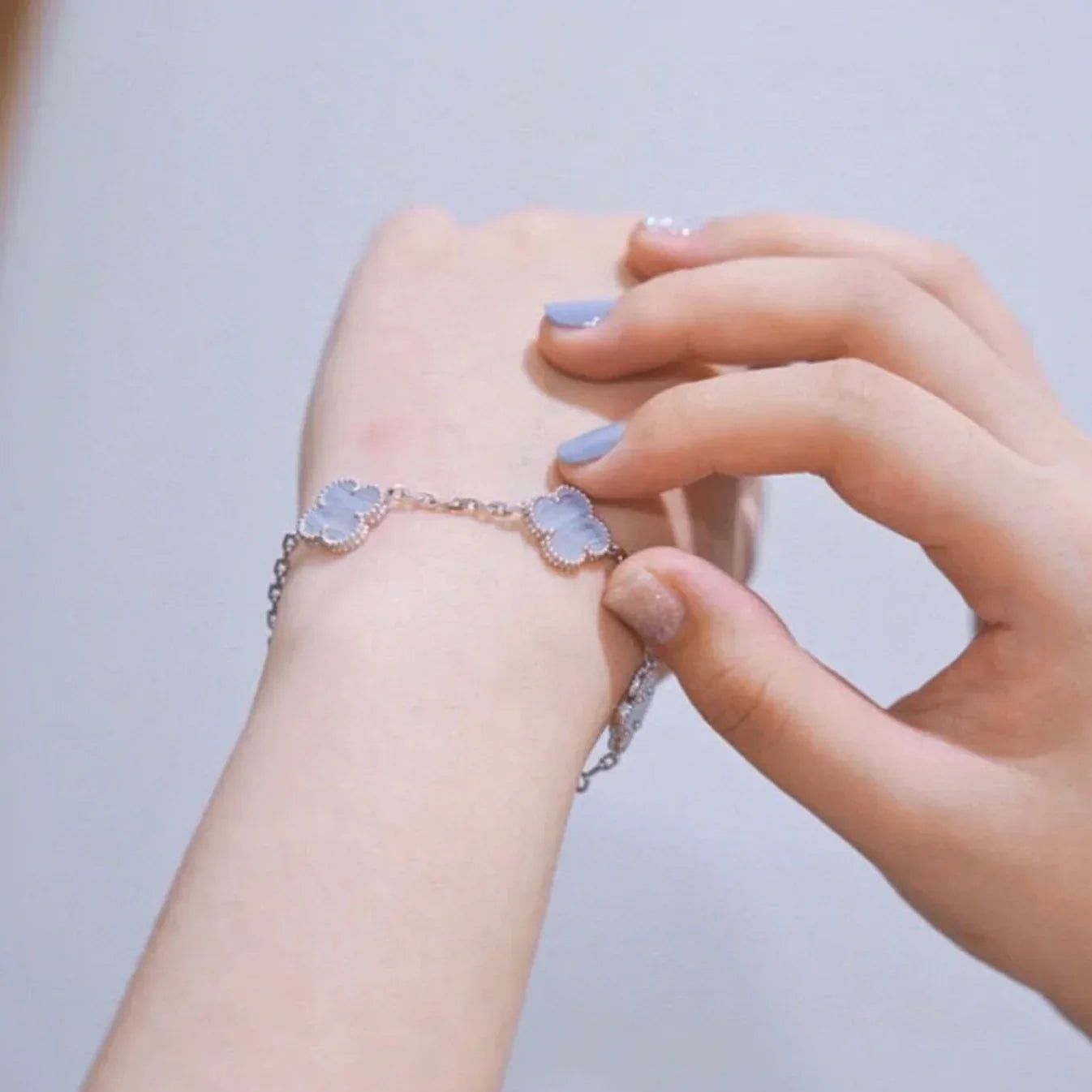 [Loco ]New  CLOVER 5 MOTIF PURPLE CHALCEDONY BRACELET COLLECTION