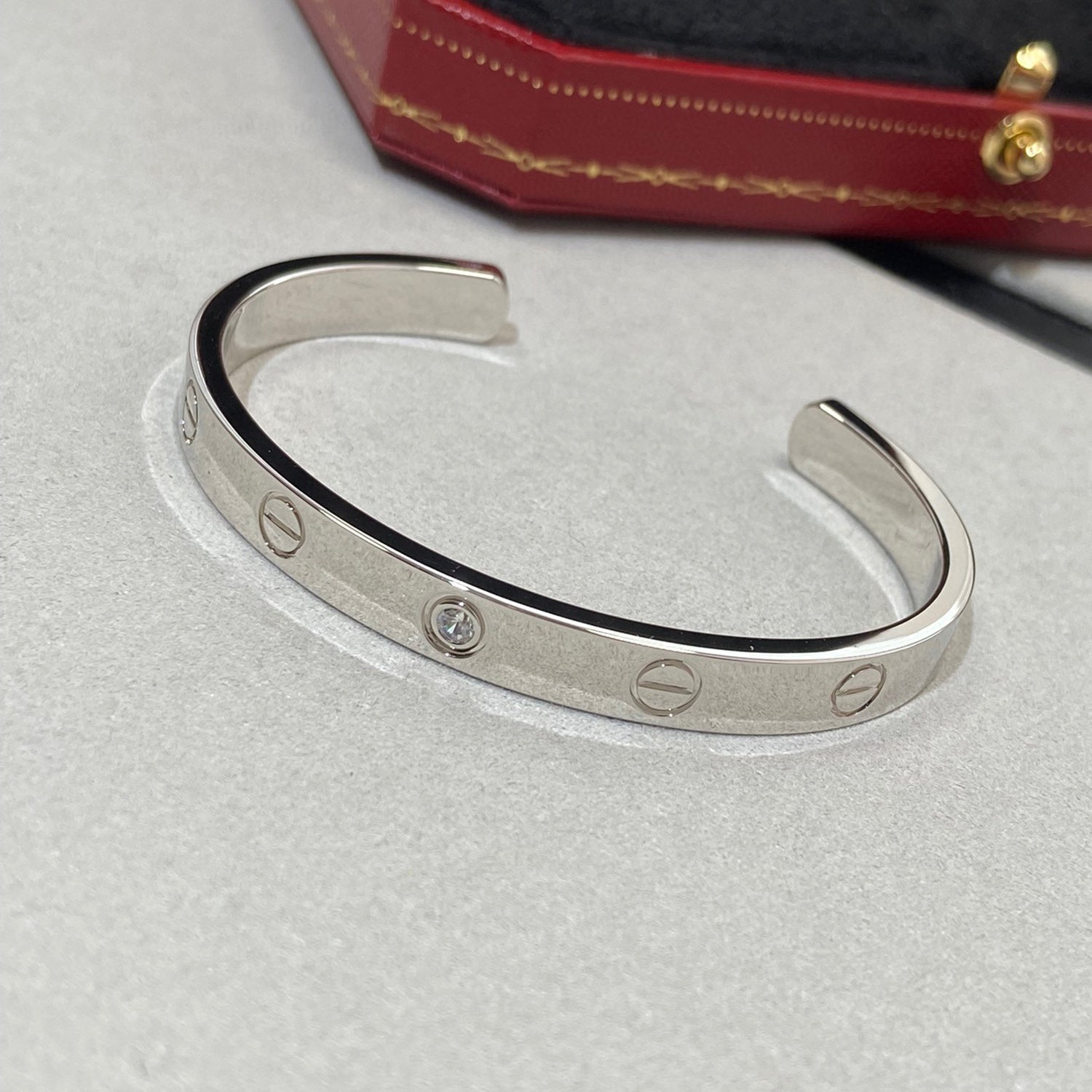 Loco LOVE BRACELET 6.1MM 1 DIAMOND OPEN CUFF