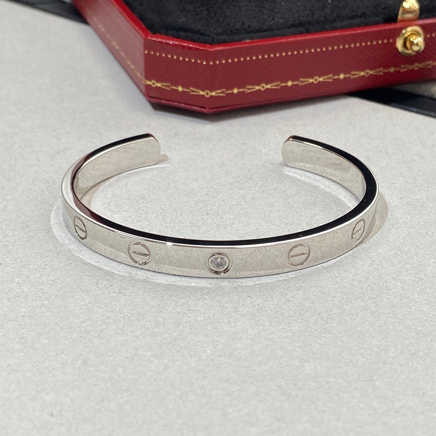 Loco LOVE BRACELET 6.1MM 1 DIAMOND OPEN CUFF