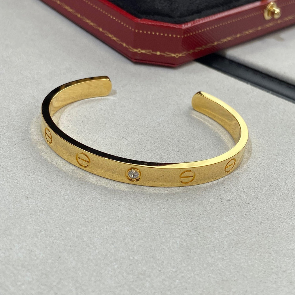 Loco LOVE BRACELET 6.1MM 1 DIAMOND OPEN CUFF