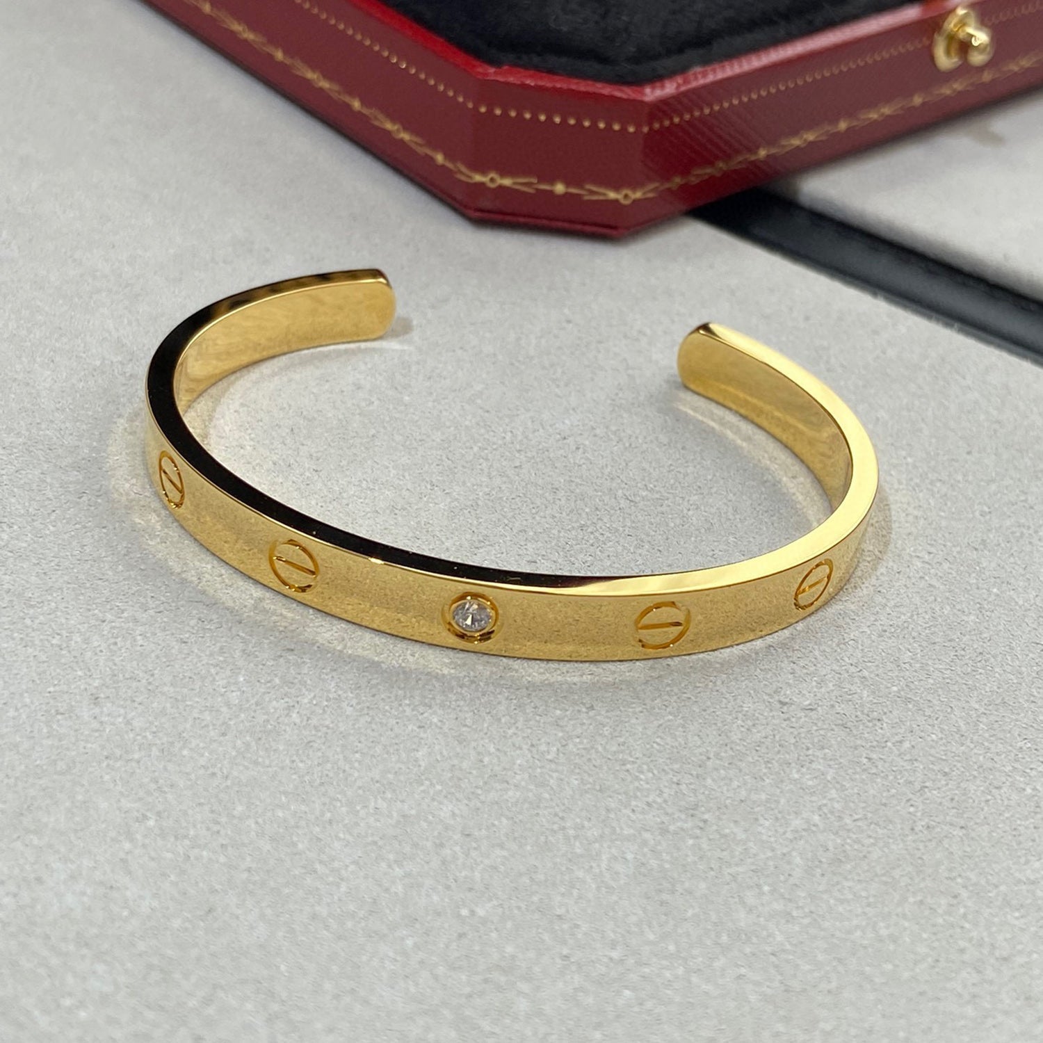 Loco LOVE BRACELET 6.1MM 1 DIAMOND OPEN CUFF