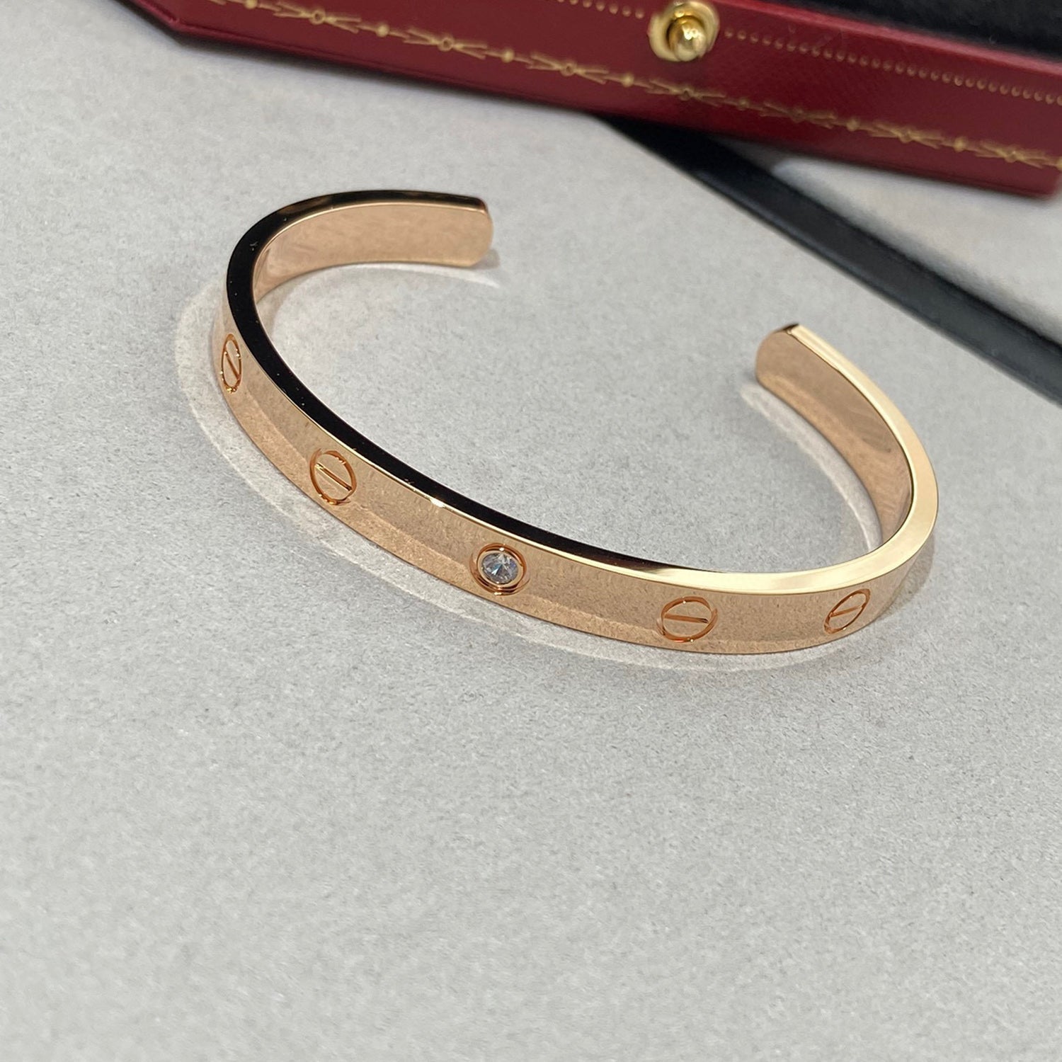 Loco LOVE BRACELET 6.1MM 1 DIAMOND OPEN CUFF