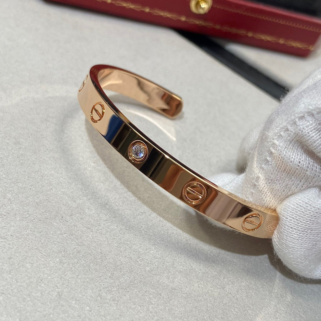 Loco LOVE BRACELET 6.1MM 1 DIAMOND OPEN CUFF