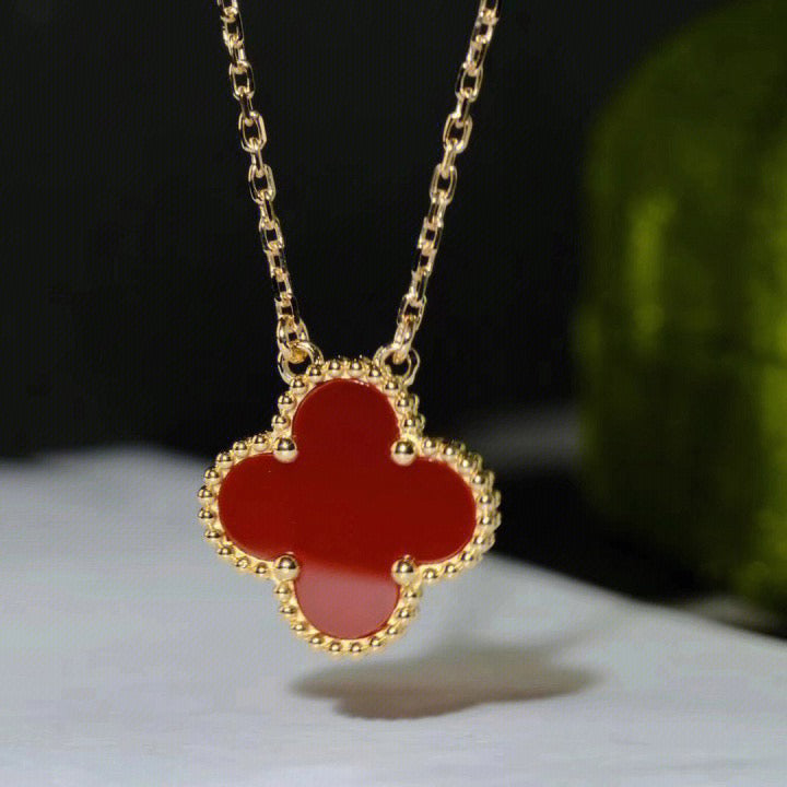 Loco CLOVER 15MM CARNELIAN SINGLE FLOWER NECKLACE