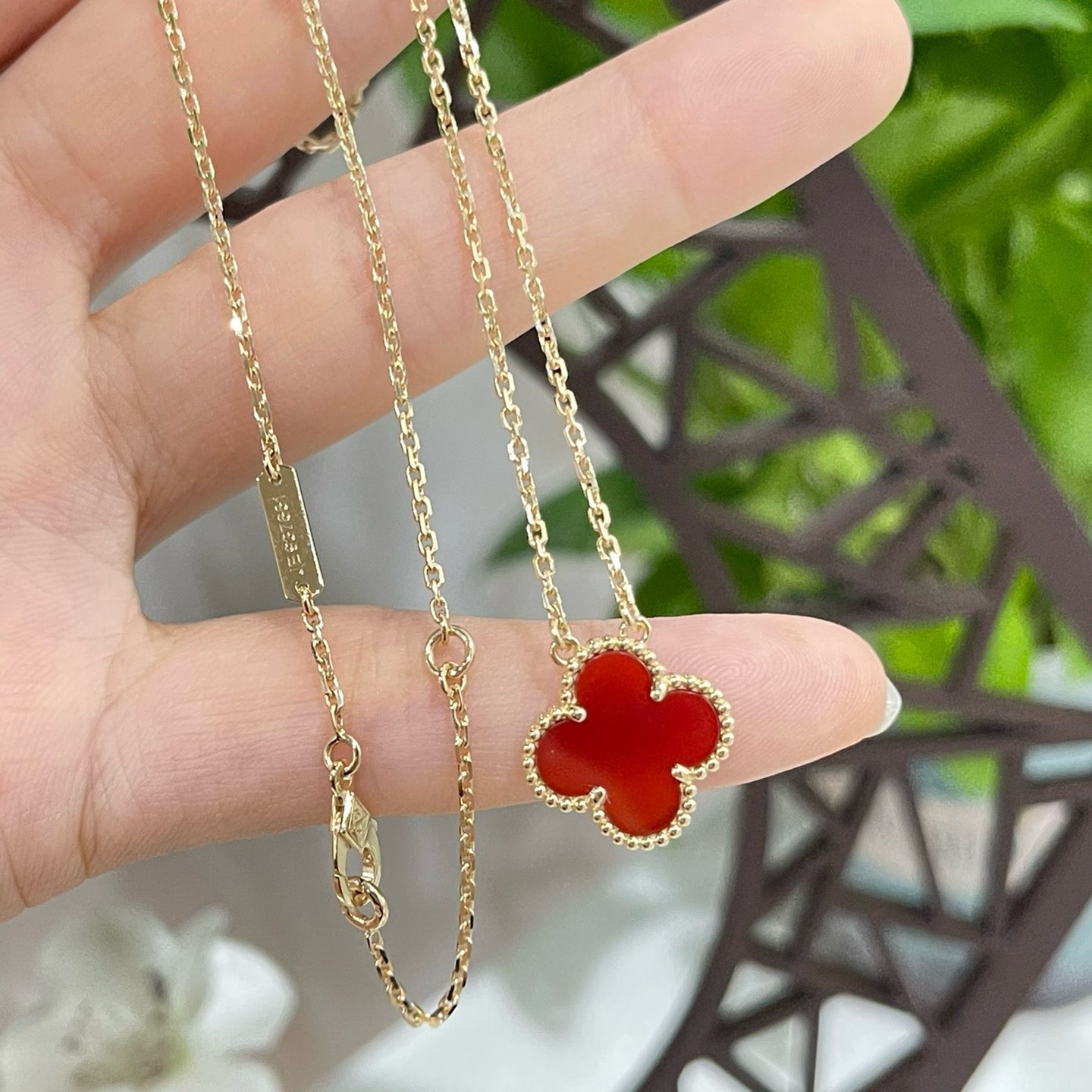 Loco CLOVER 15MM CARNELIAN SINGLE FLOWER NECKLACE