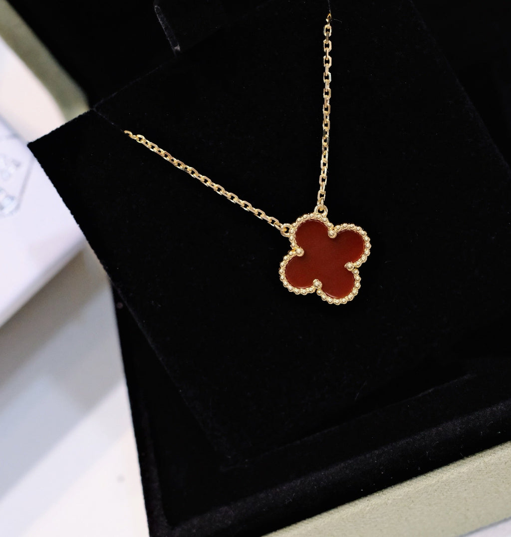Loco CLOVER 15MM CARNELIAN SINGLE FLOWER NECKLACE