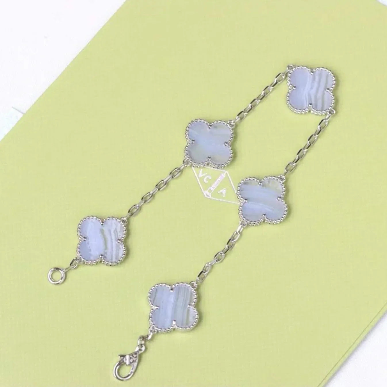 [Loco ]New  CLOVER 5 MOTIF PURPLE CHALCEDONY BRACELET COLLECTION
