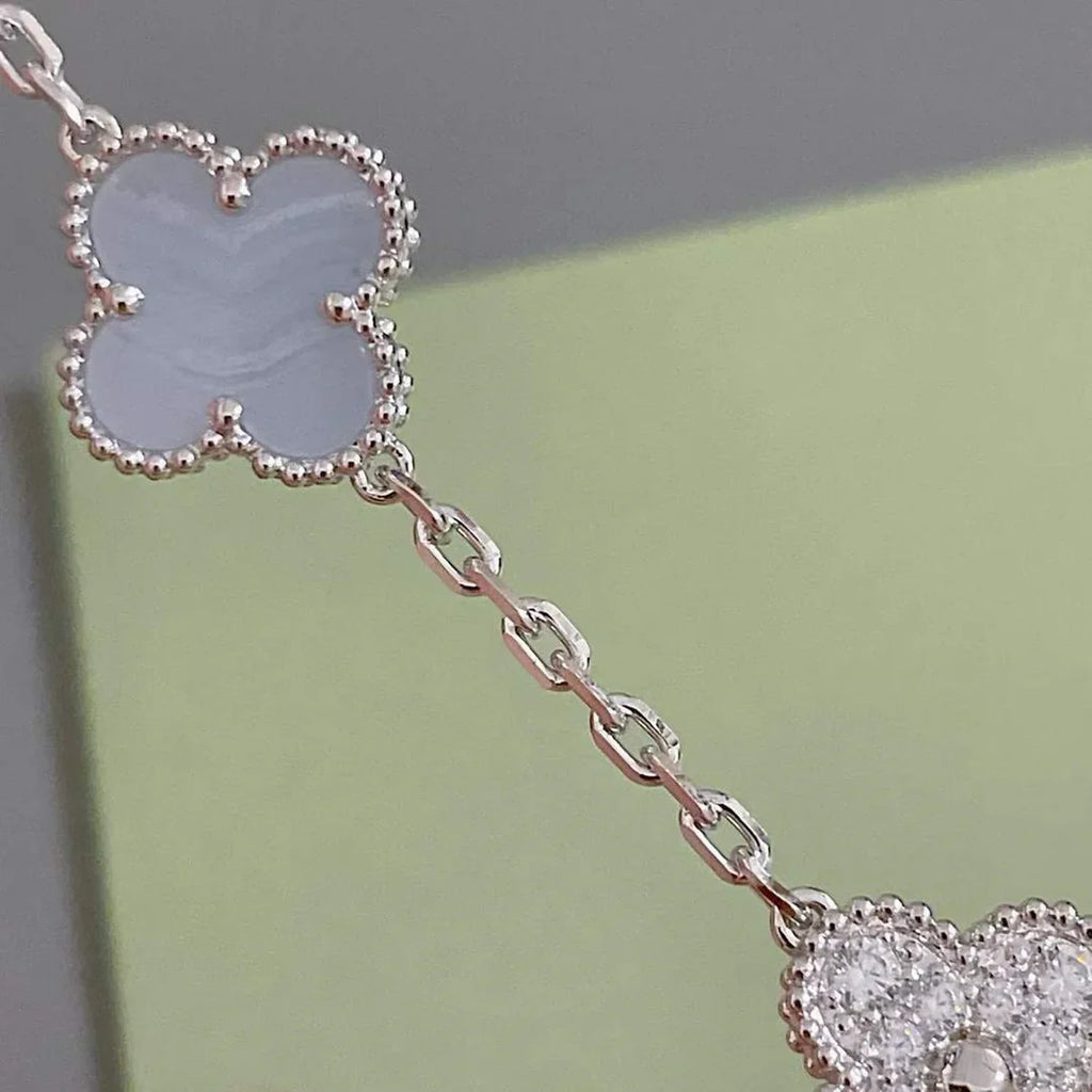[Loco ]New  CLOVER 5 MOTIF PURPLE CHALCEDONY BRACELET COLLECTION