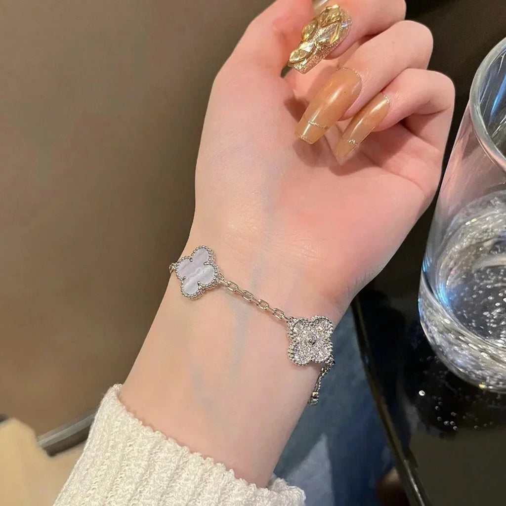[Loco ]New  CLOVER 5 MOTIF PURPLE CHALCEDONY BRACELET COLLECTION