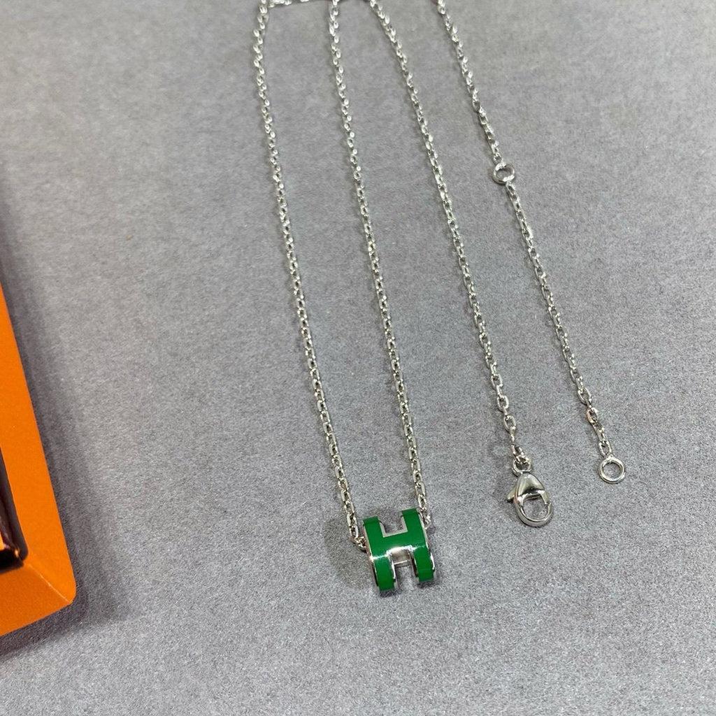 Loco POP H GREEN NECKLACE SILVER AND GOLD