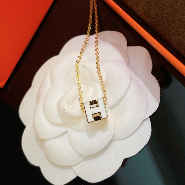 Loco H WHITE SQUARE GOLD NECKLACE