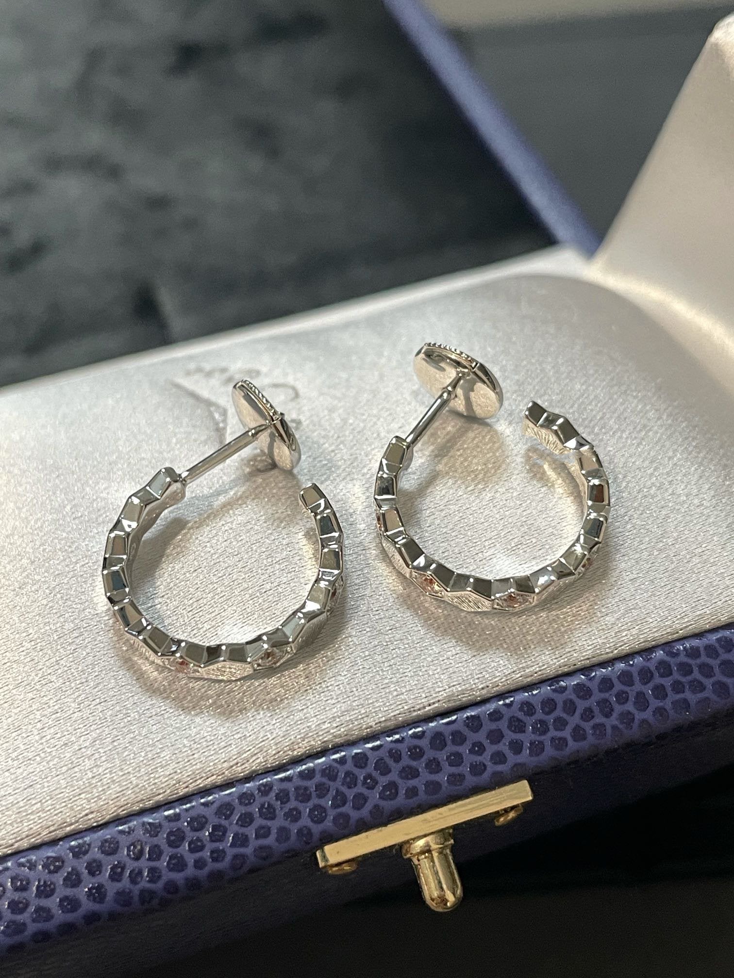 Loco BEE LOVE Earrings Silver