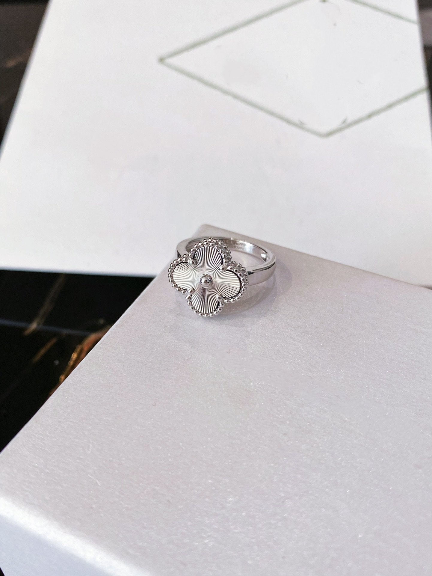 Loco CLOVER SILVER RING