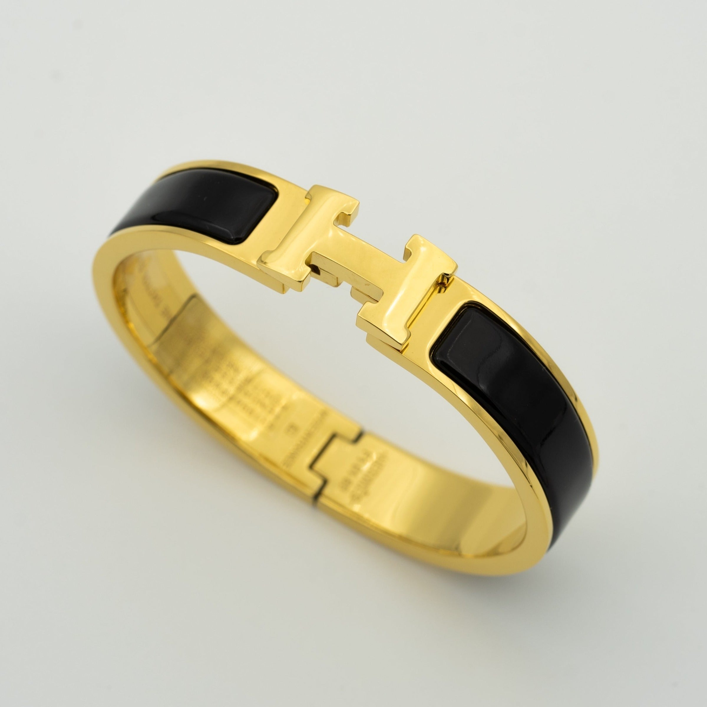 Loco H BLACK BRACELET
