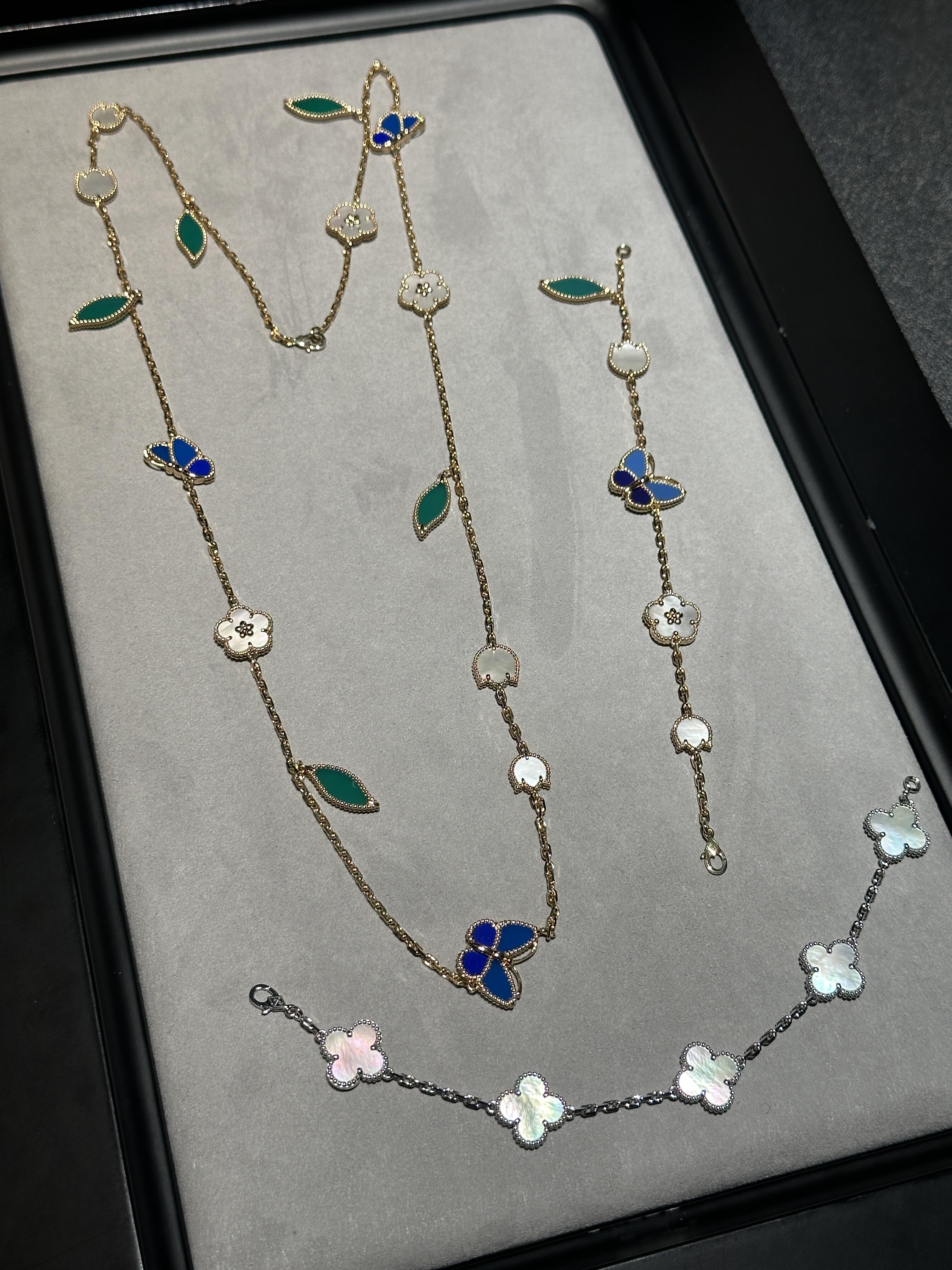 [Loco ] 26 NEW CLOVER 15 MOTIFS LUCKY NECKLACE