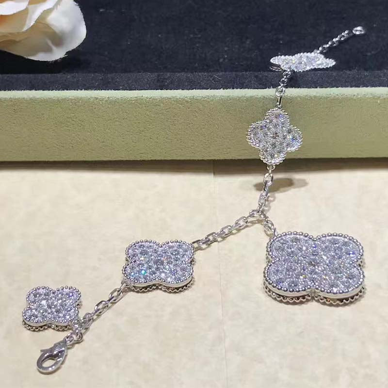 Loco CLOVER 6 MOTIFS SILVER DIAMOND BRACELET