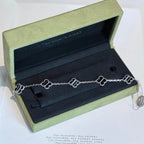 [Loco ]New  CLOVER 5 MOTIF PULSAR STONE BRACELET COLLECTION