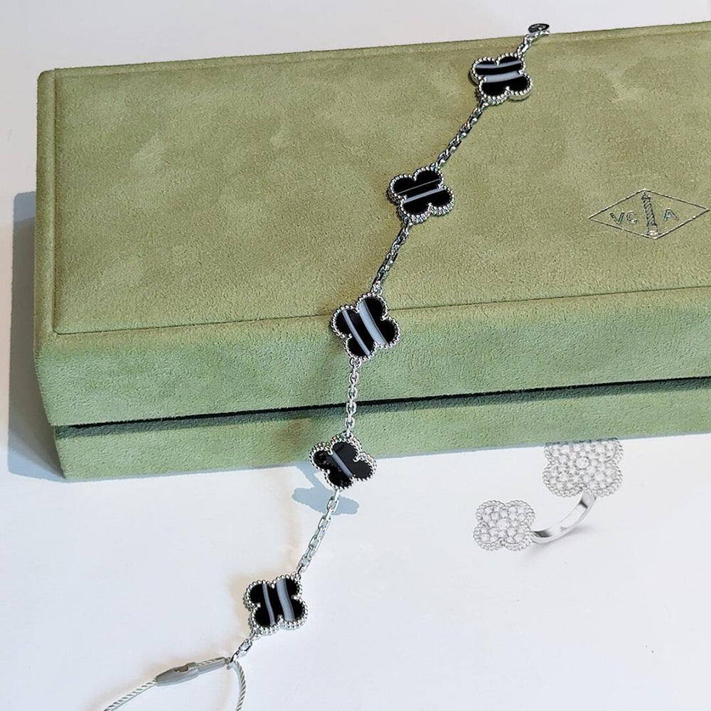 Loco CLOVER 5 MOTIF VEINED ONYX BRACELET SILVER