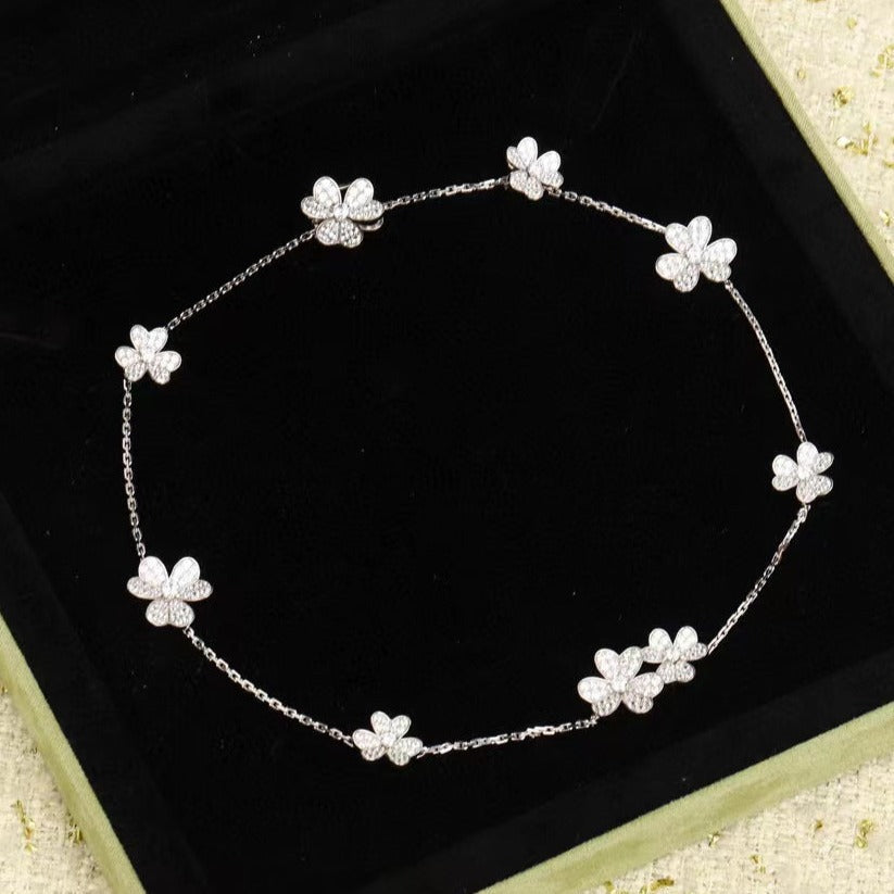 Loco FRIVOLE SILVER 9 FLOWERS NECKLACE