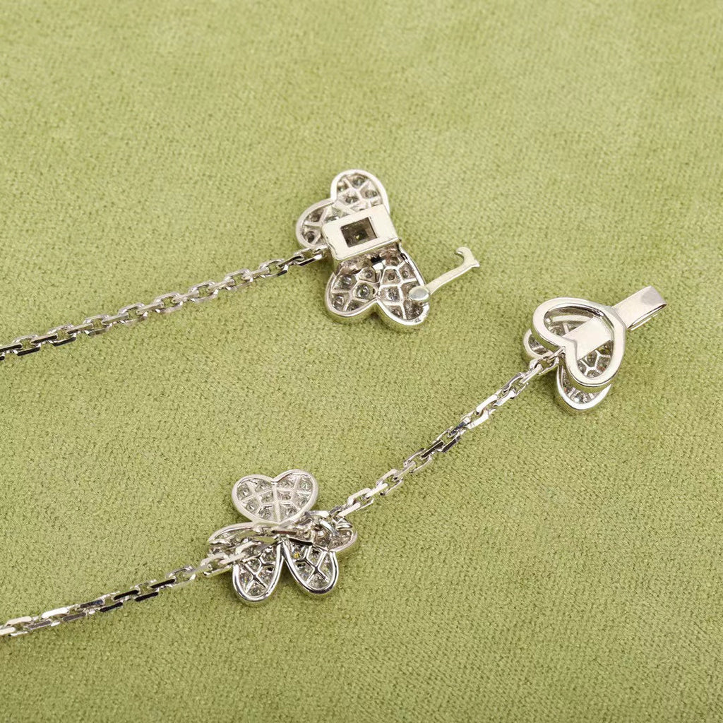 Loco FRIVOLE SILVER 9 FLOWERS NECKLACE