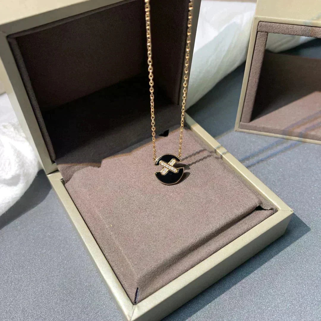 Loco JEUX DE ROSE GOLD DIAMOND NECKLACE