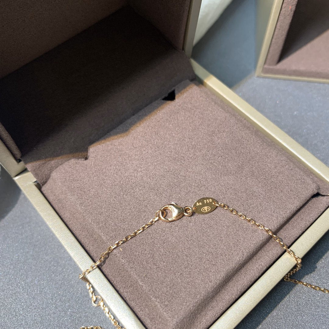 Loco JEUX DE PINK GOLD DIAMOND NECKLACE
