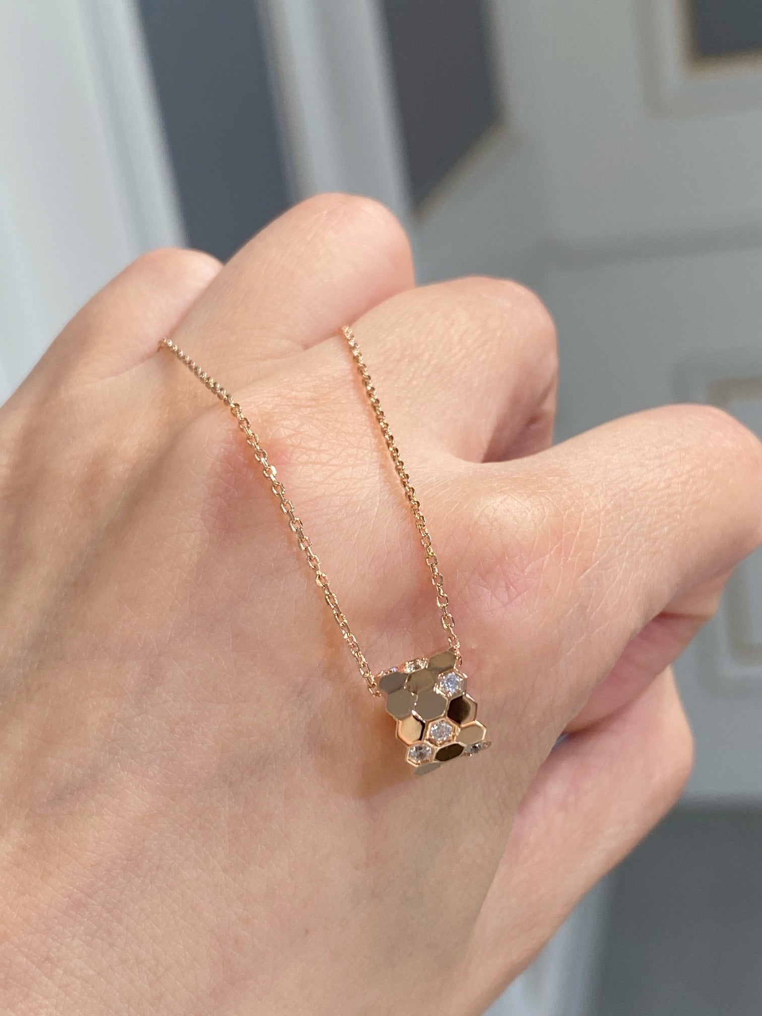 Loco BEE LOVE DIAMOND NECKLACE