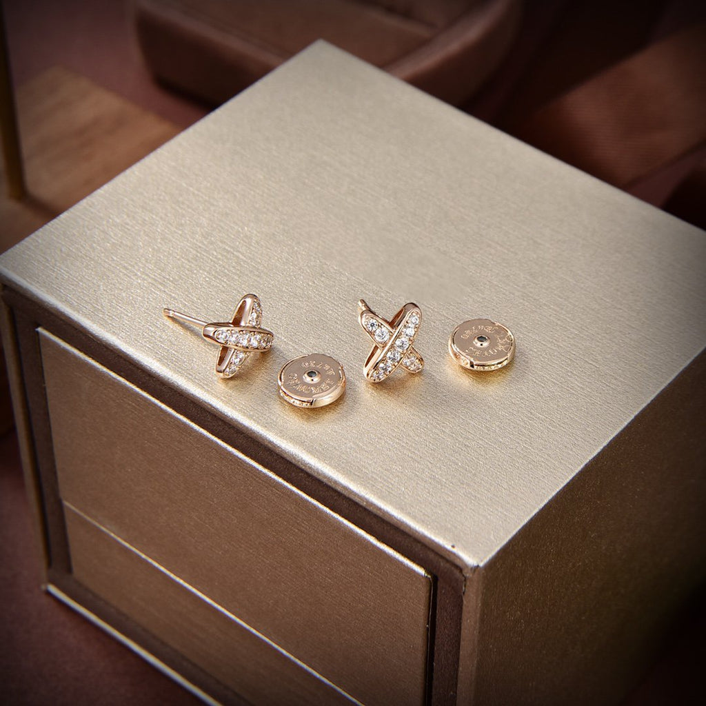 Loco JEUX DE GOLD DIAMOND EARRINGS