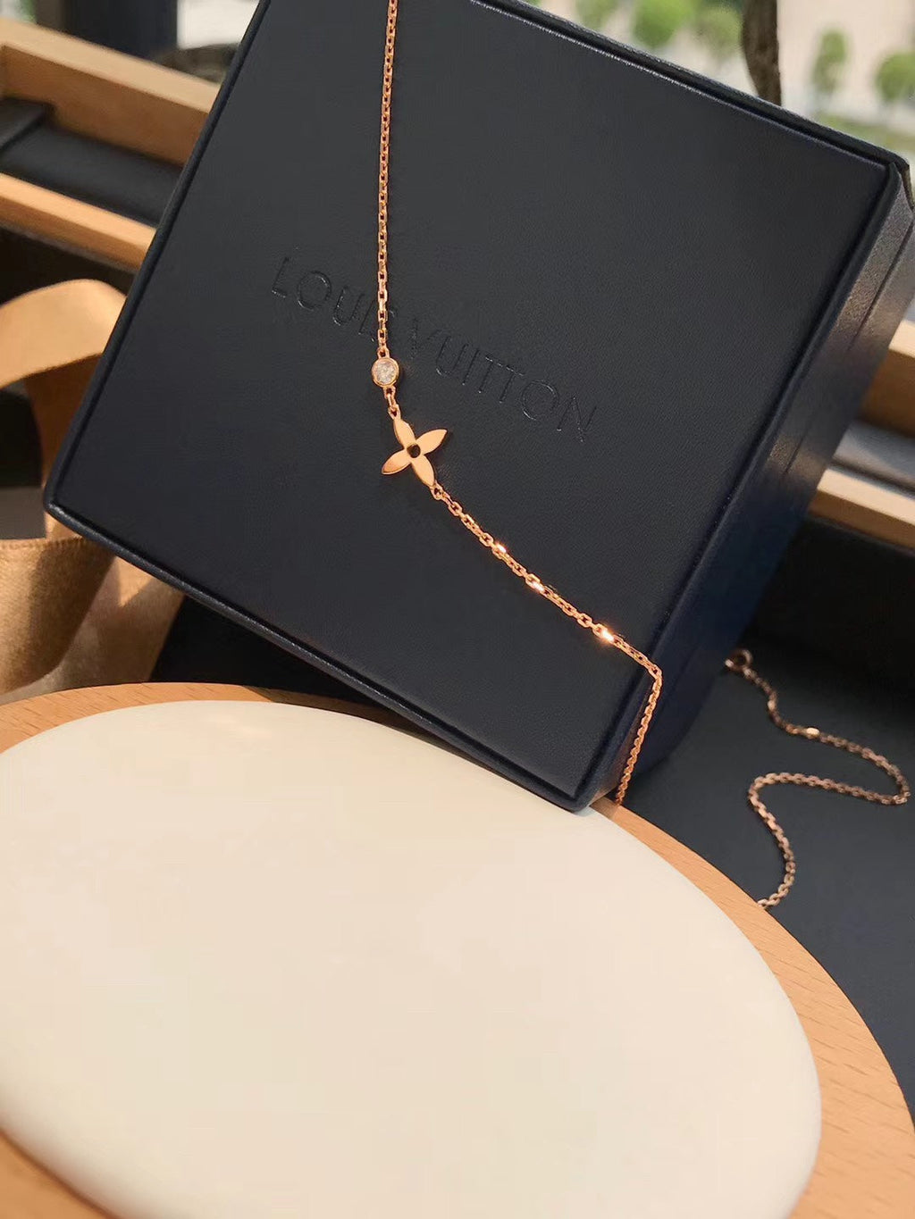Loco BLOSSOM PENDANT PINK GOLD AND DIAMOND