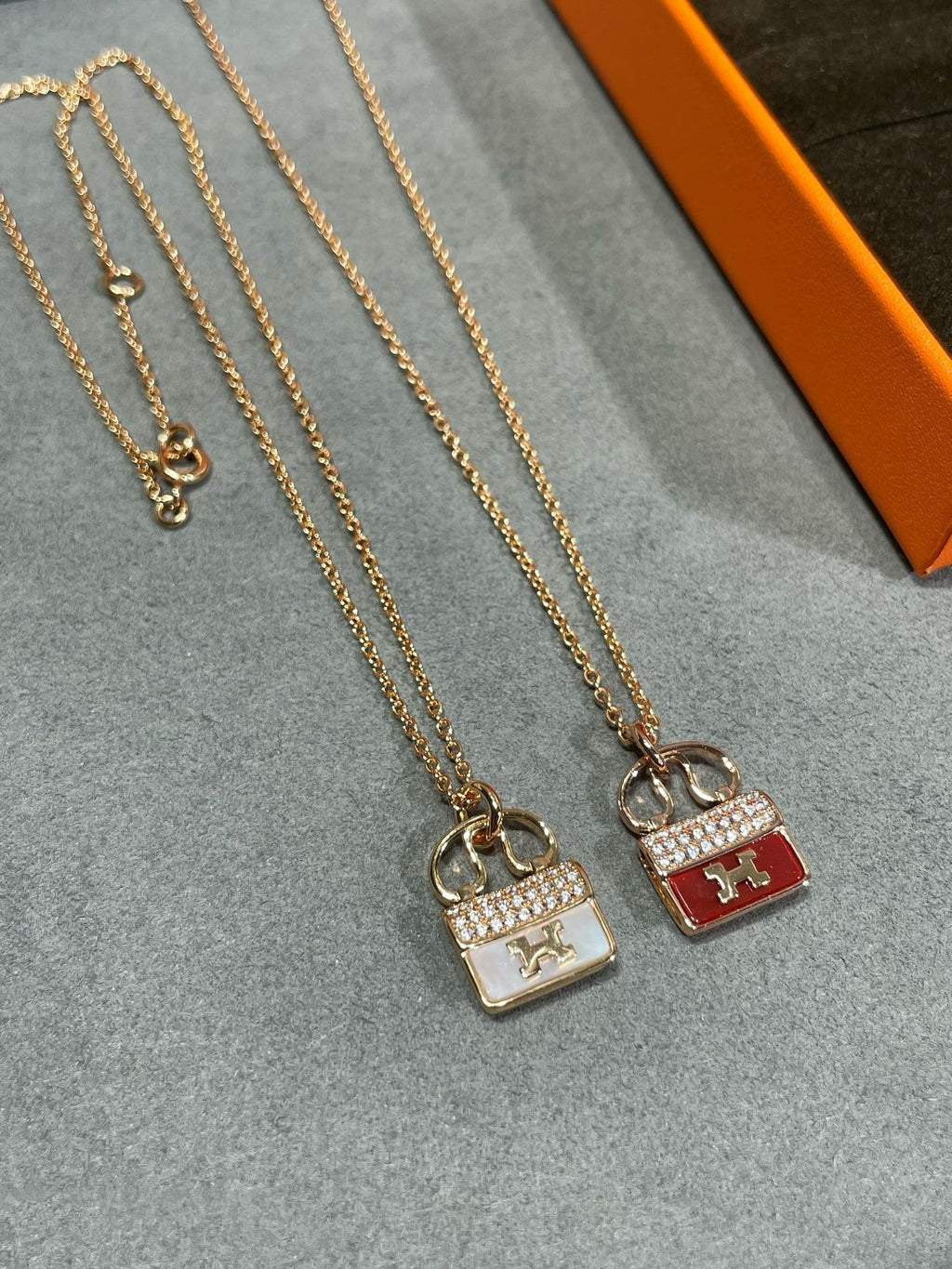 Loco H CIRCE MOISSANITE PENDANT NECKLACE GOLD