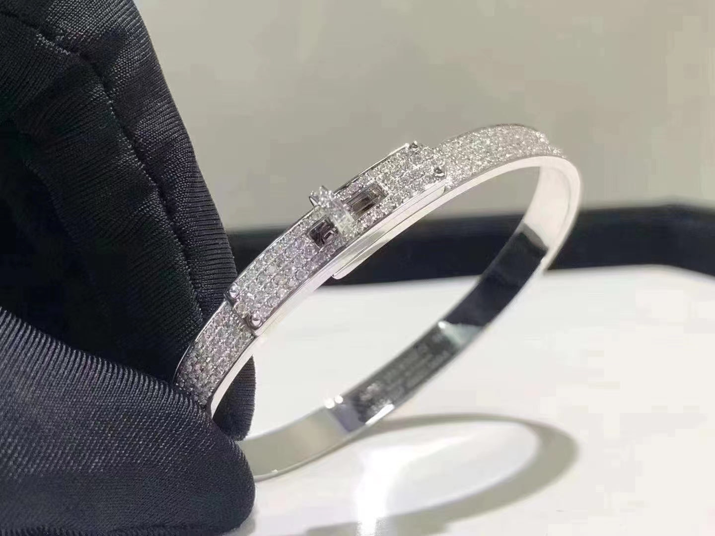 Loco HM KELLY BRACELET IN SILVER AND FULL PAVE DIAMOND