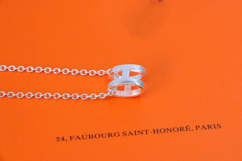 Loco HM NECKLACE H LETTER OVAL SERIES