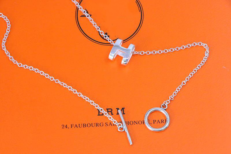 Loco HM NECKLACE H LETTER OVAL SERIES