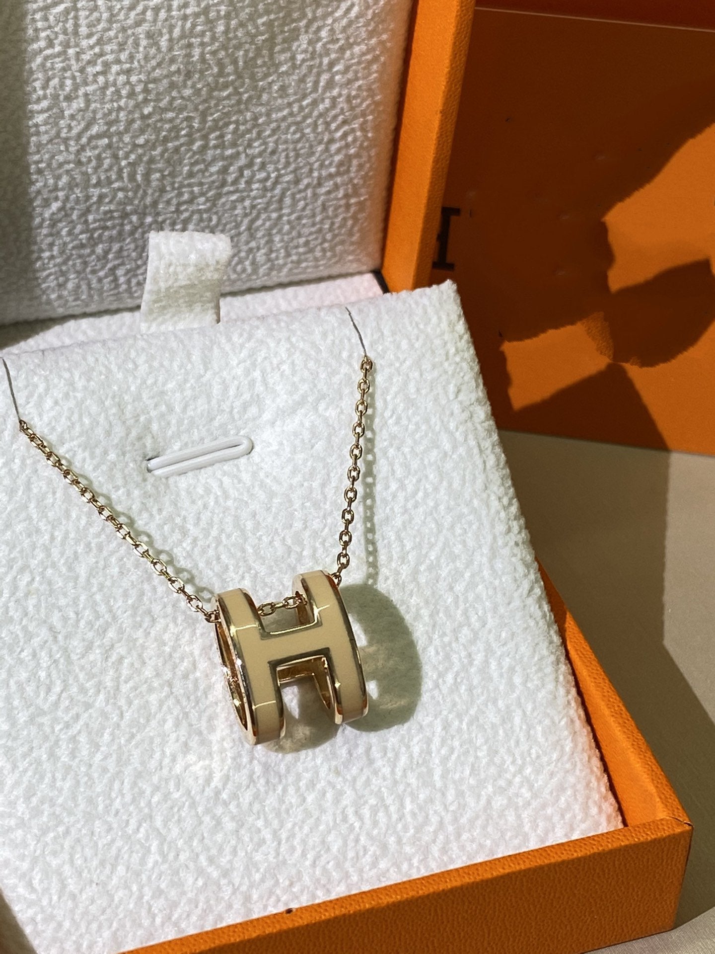 Loco HM CLIC YELLOW ENAMEL GOLD NECKLACE